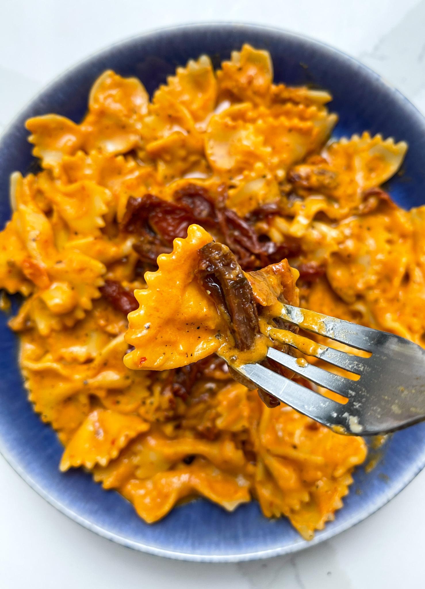 Easy Sun Dried Tomato And Harissa Pasta