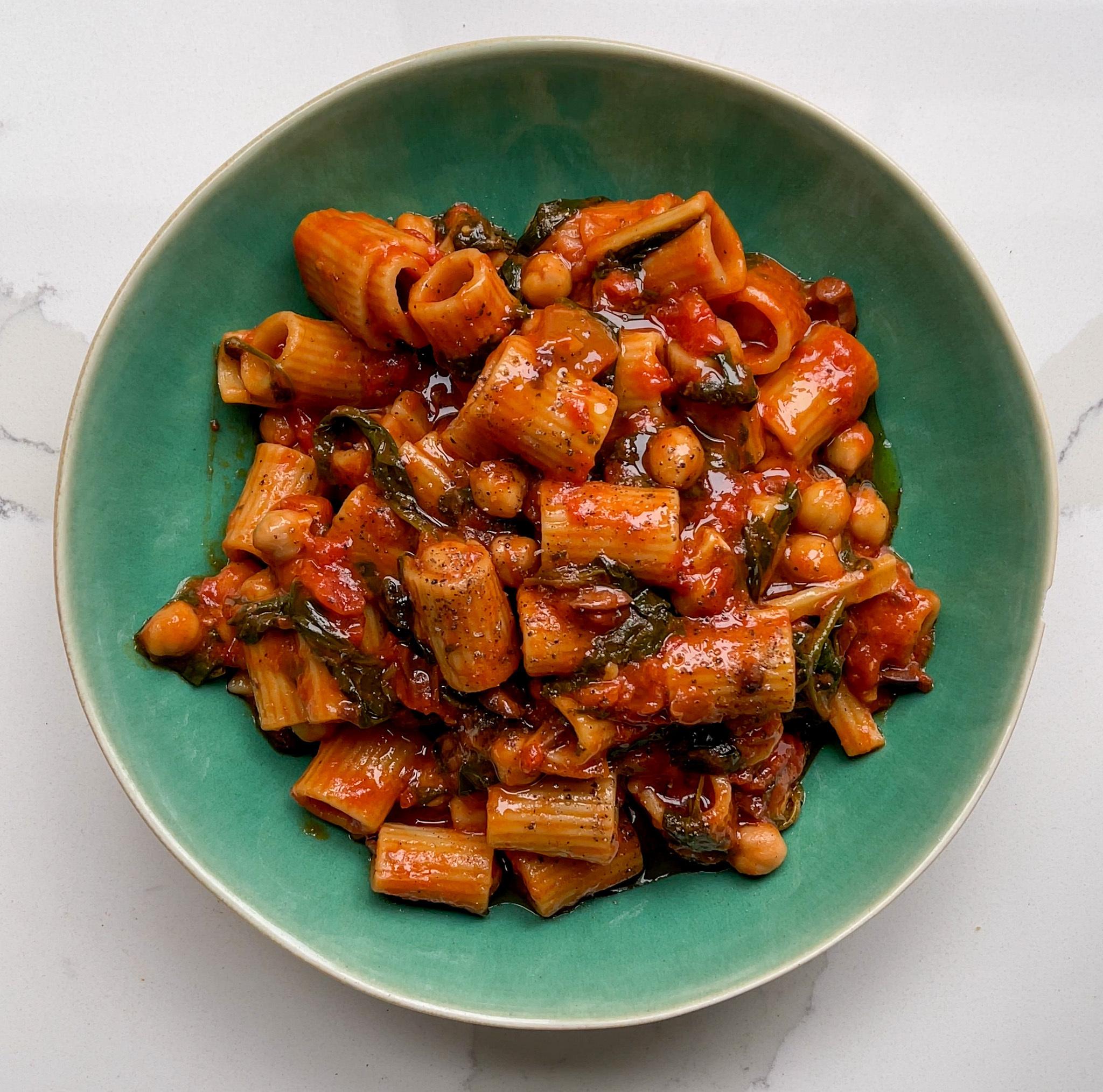 One Pot Tomato Pasta