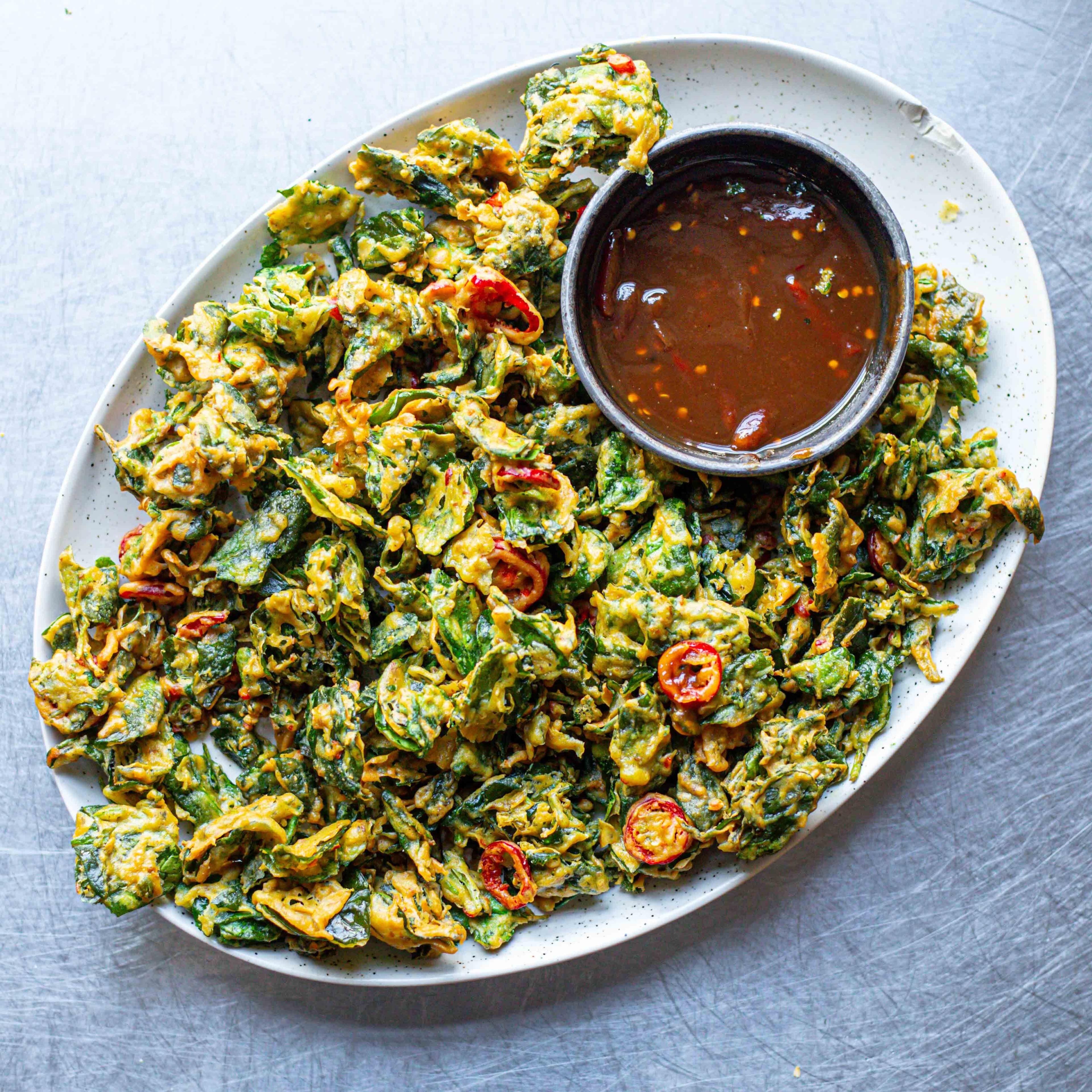 Spinach Pakoras With Tamarind Chutney