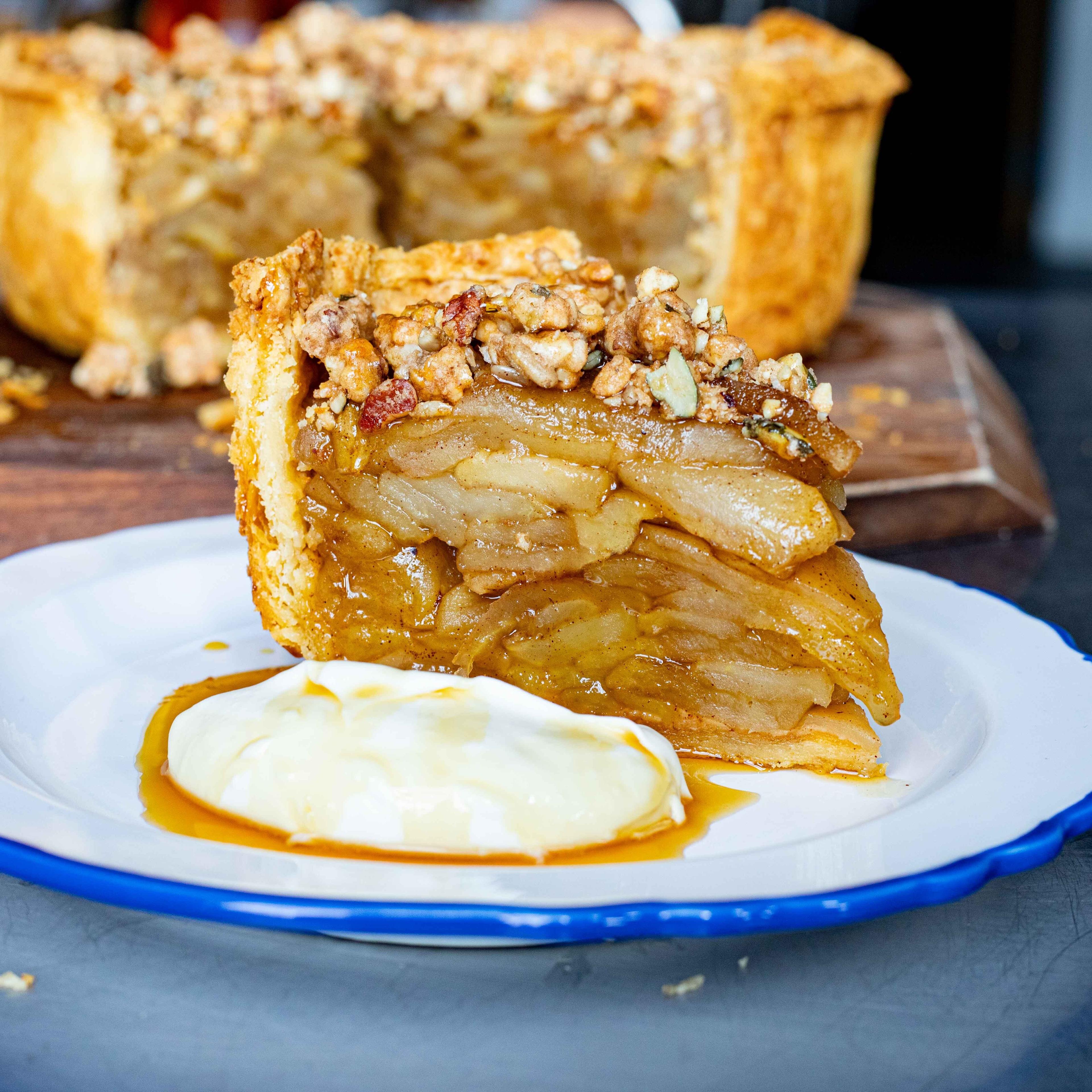 Apple Maple Pecan Crumble Pie