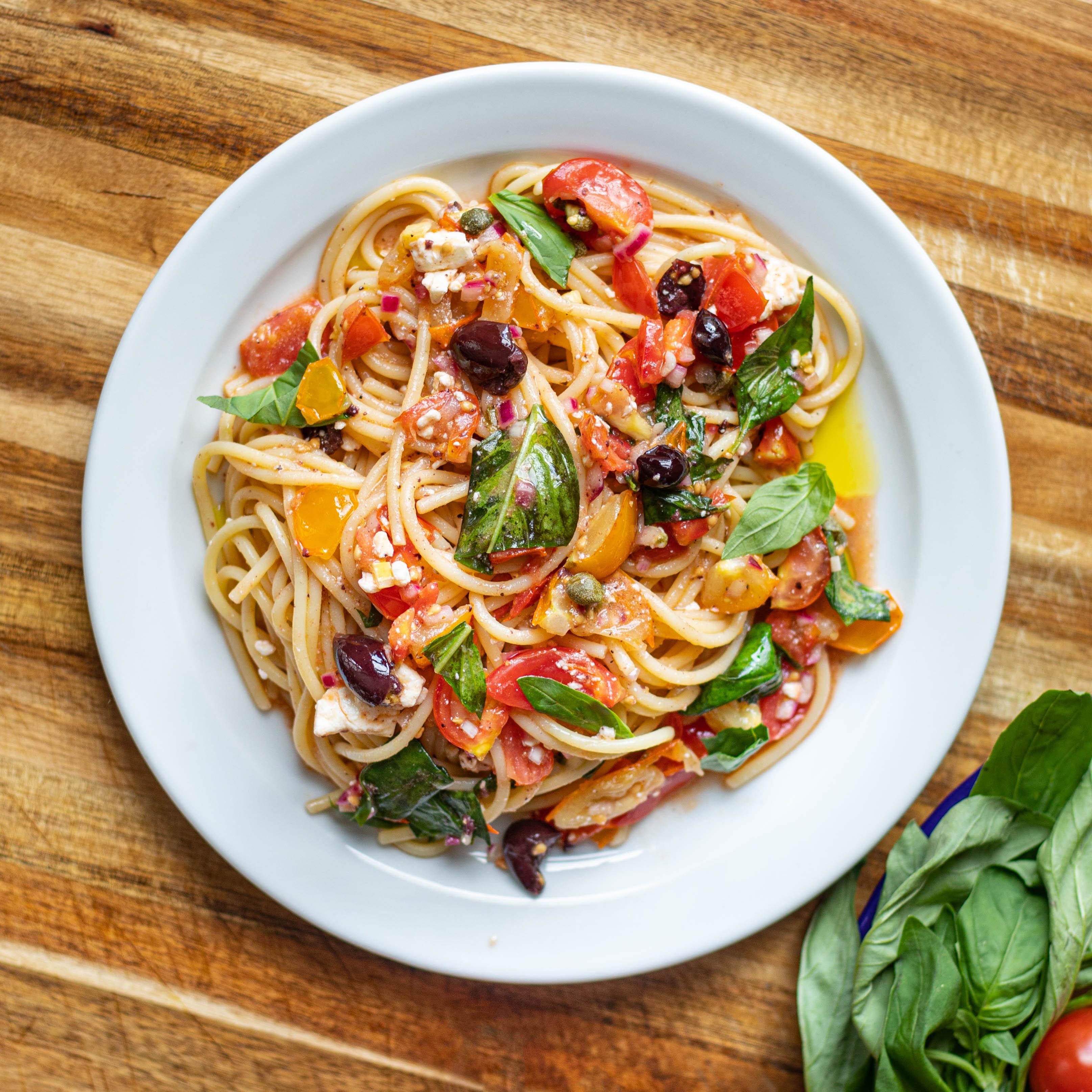 Tomato And Basil Pasta