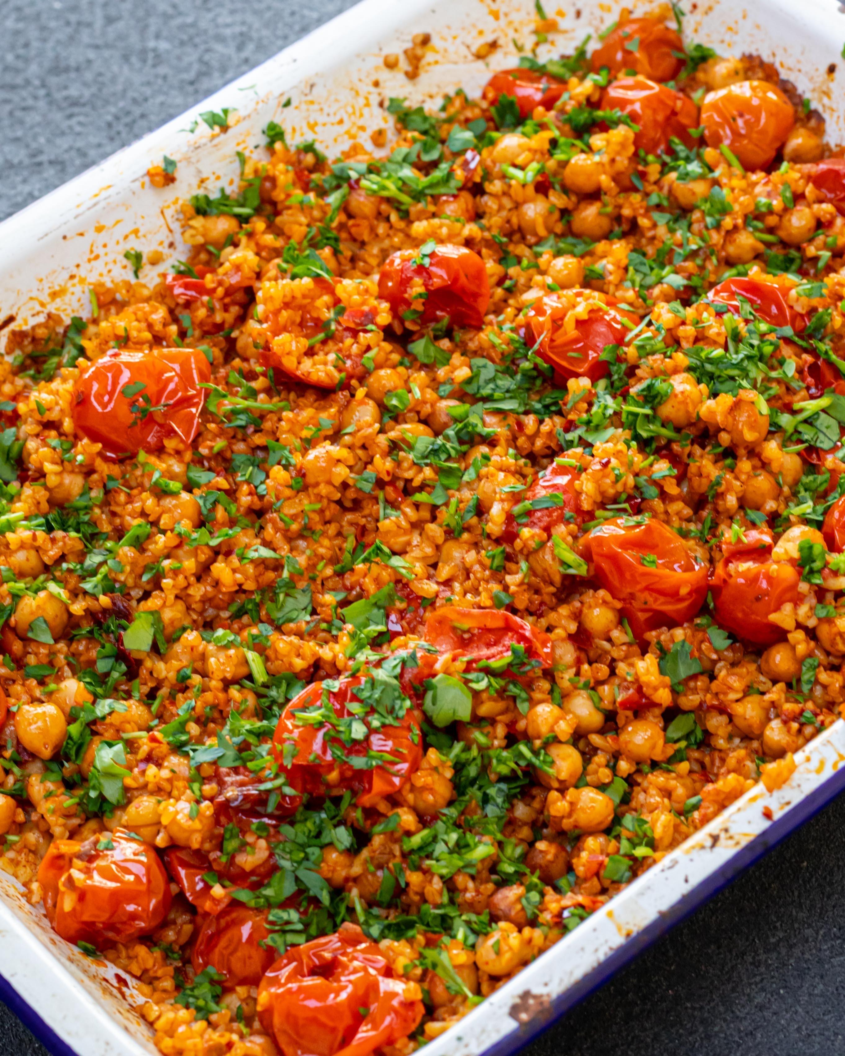 Harissa Bulgur Wheat Traybake