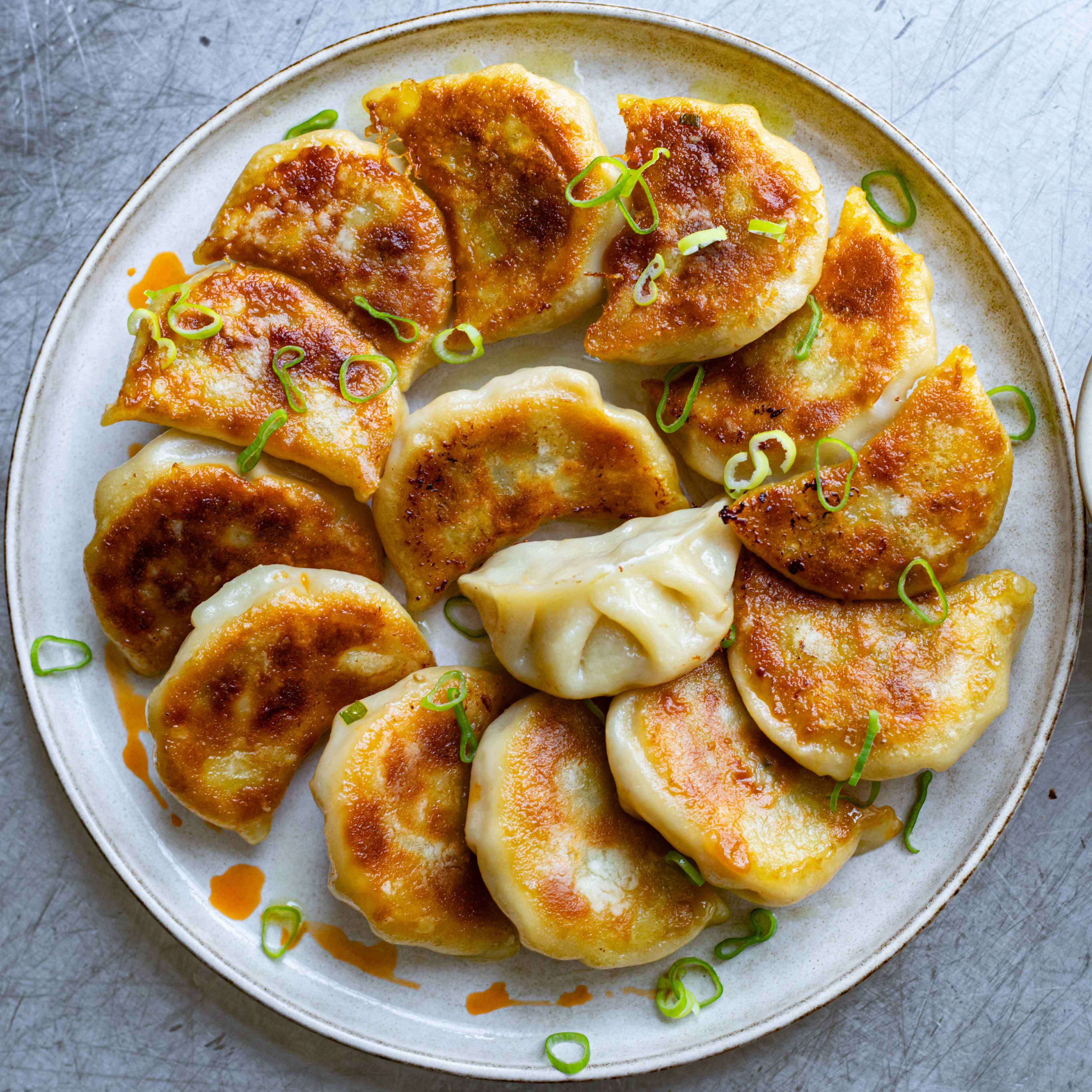 Pot Sticker Pork Spring Onion Dumplings