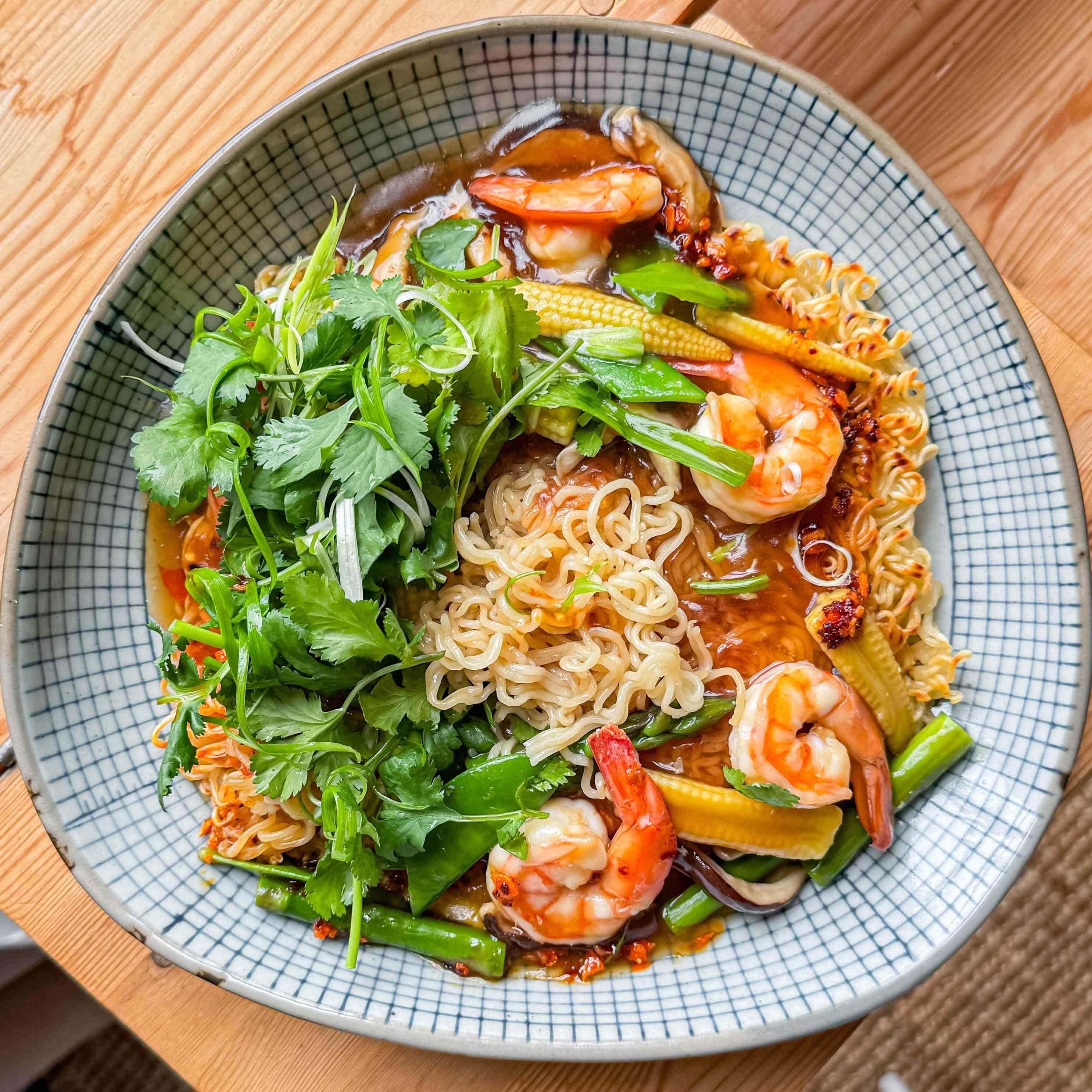 Saucy King Prawn Crispy Instant Noodles