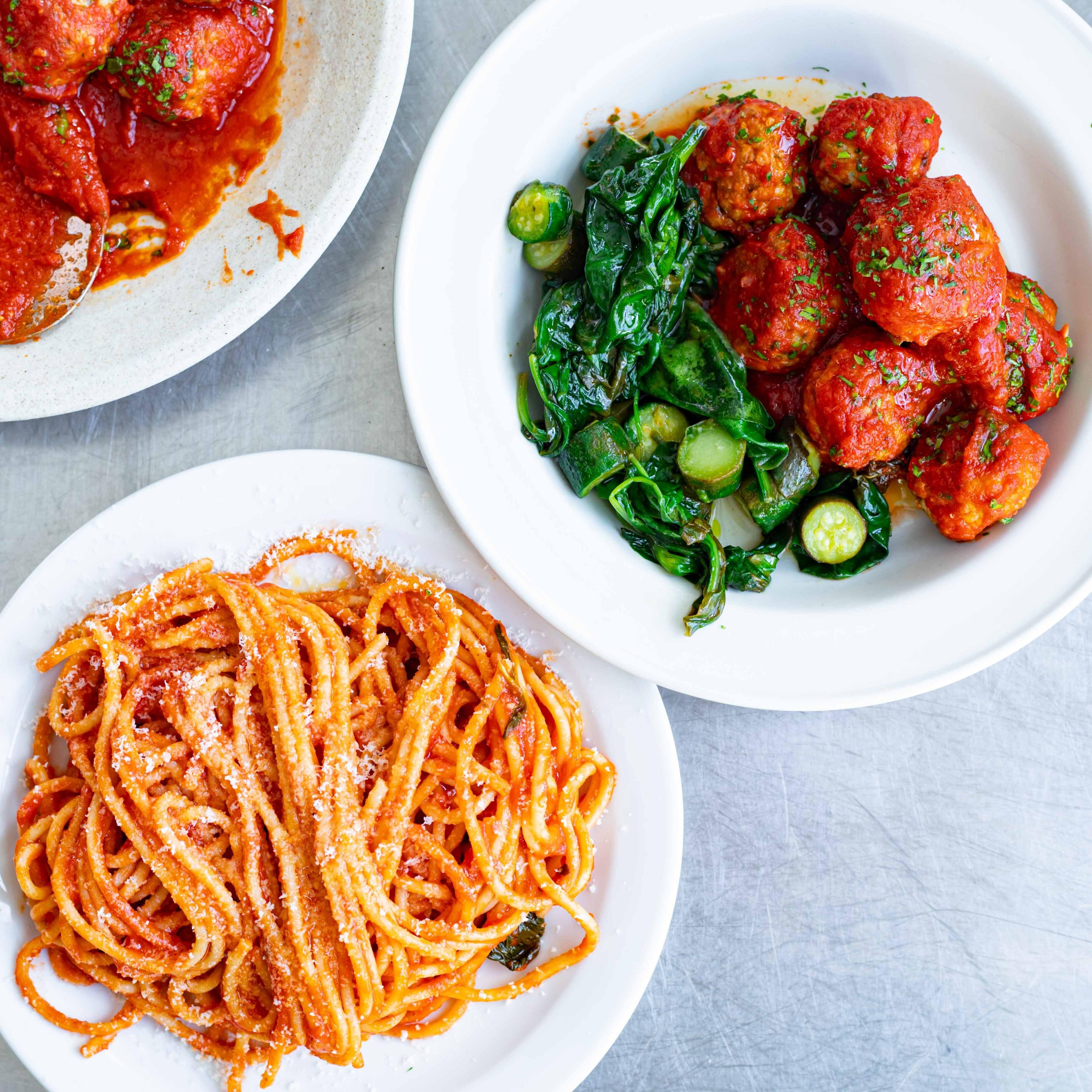 Tomato Braised Chicken Meatballs Spaghetti