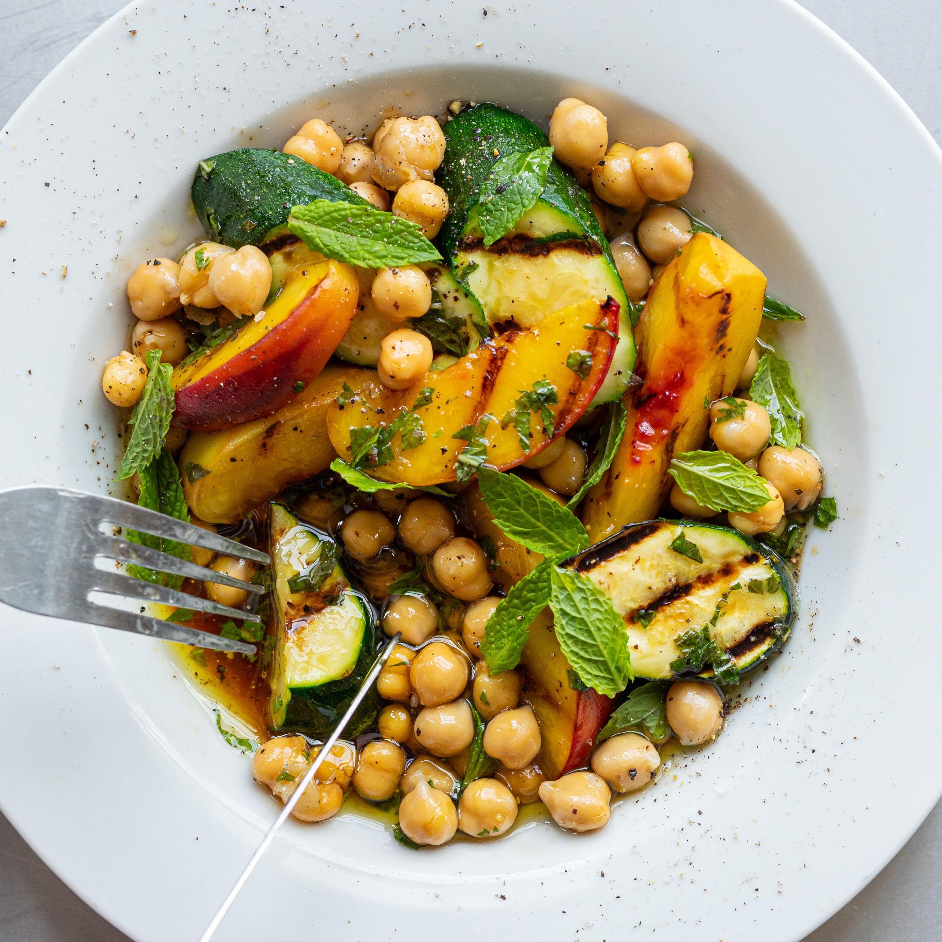 Grilled Nectarine Courgette Chickpea Salad