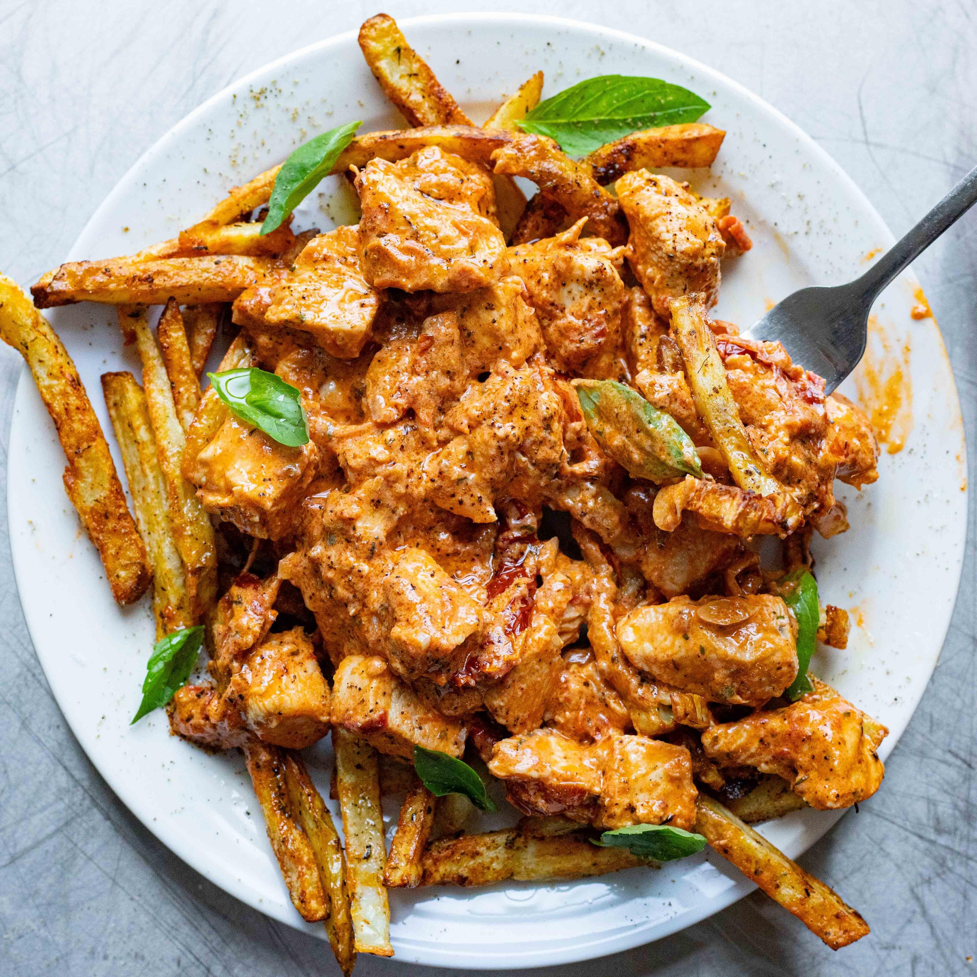 “Marry Me” Air Fryer Chicken-Loaded Fries