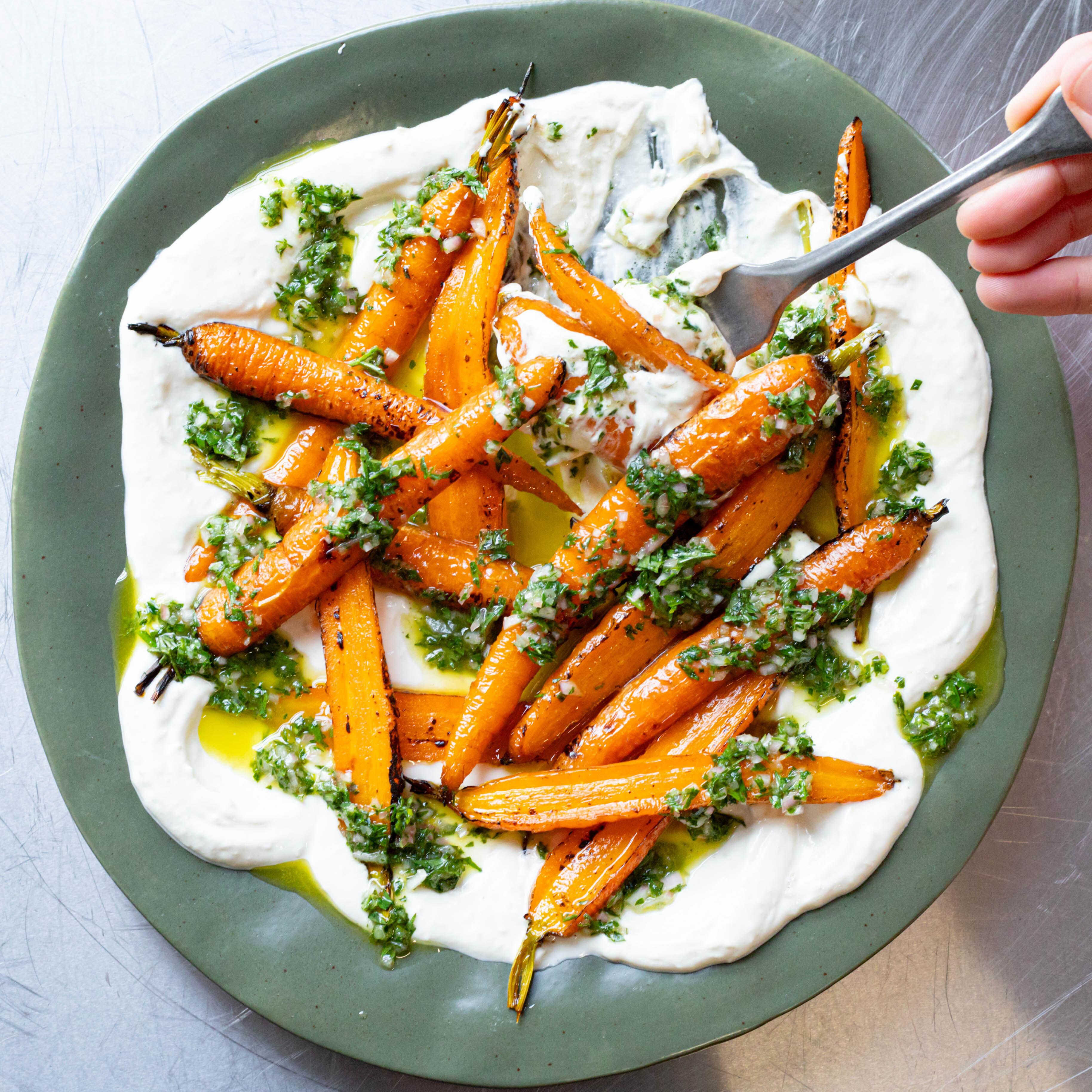 Roasted carrots with tahini yog