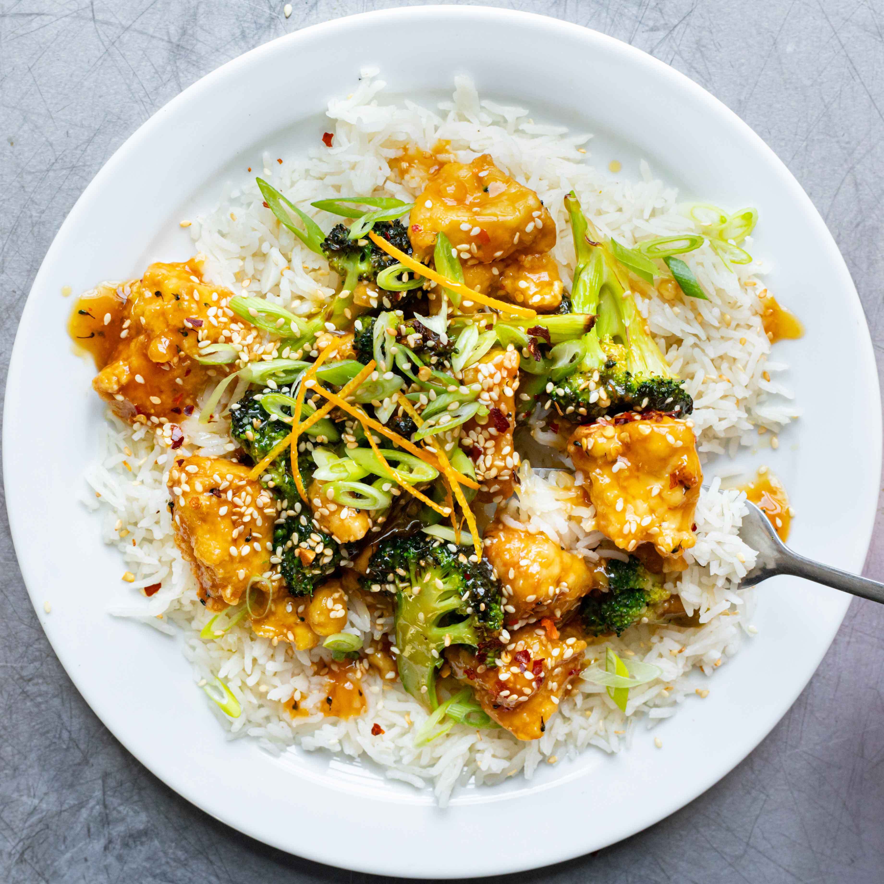 Air Fryer Sesame Orange Broccoli Tofu Bowl Recipe